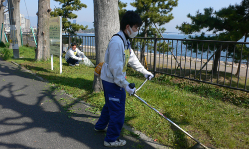 草刈りの様子