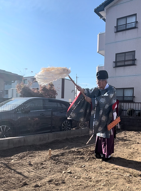 地鎮祭｜吹抜けのあるシンプルモダンの家